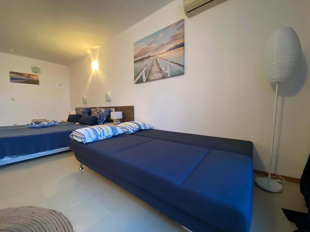 Esperanto 401 Large Studio Pantai Sunny Bagian luar foto