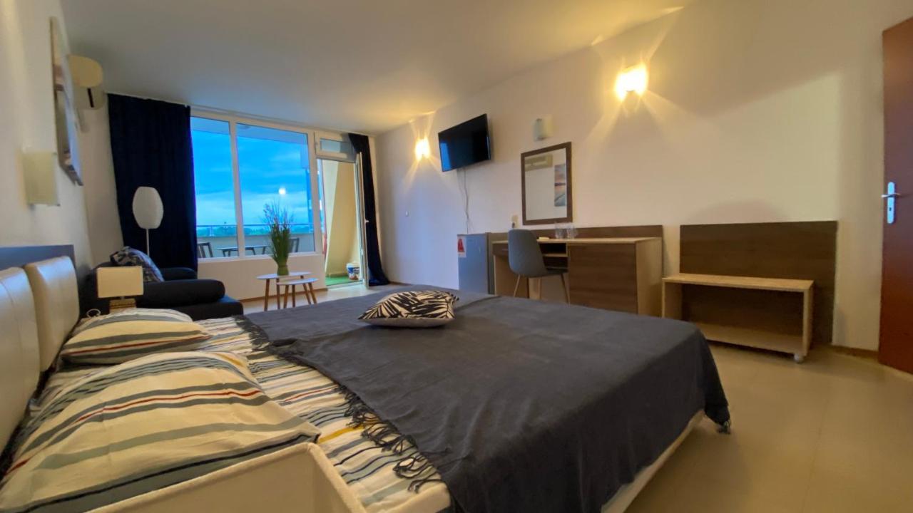 Esperanto 401 Large Studio Pantai Sunny Bagian luar foto