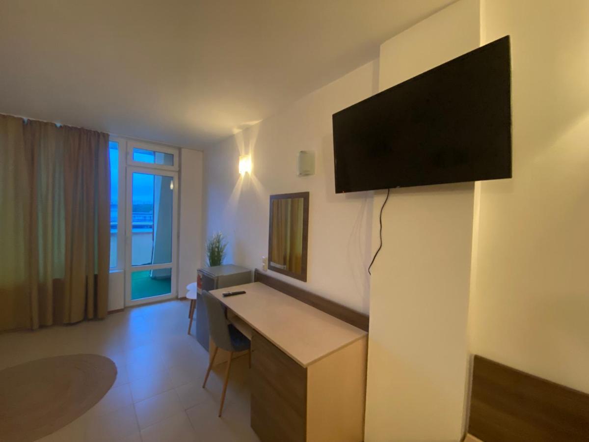 Esperanto 401 Large Studio Pantai Sunny Bagian luar foto