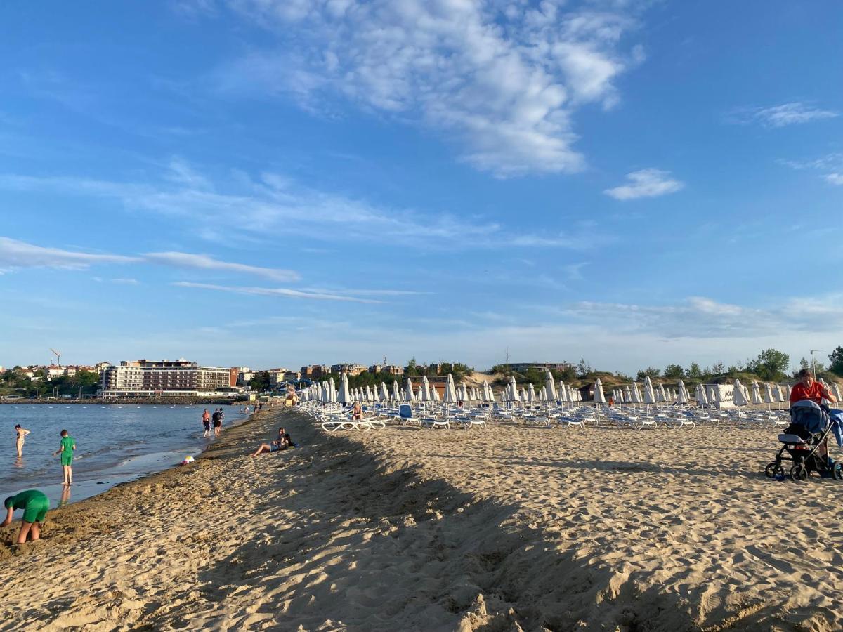 Esperanto 401 Large Studio Pantai Sunny Bagian luar foto